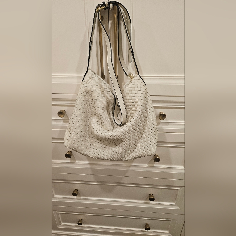 Ladies vegan leather tote style bag